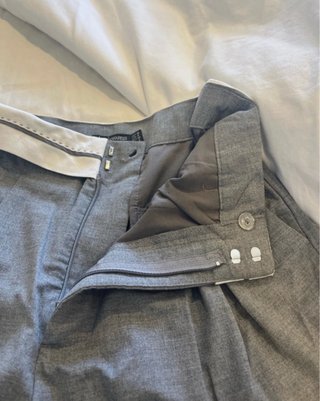 Pantalón de traje gris
