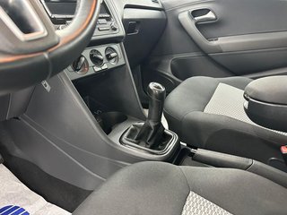 Volkswagen Polo 1.4 85cv Advance 3P  - 63.000Km