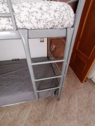 Litera IKEA SVÄRTA gris 90x200