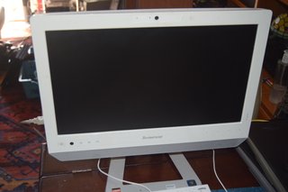Lenovo Serie C + Scanner Canon LiDE25