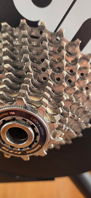 Rodillo Wahoo KICKR CORE + Cassette + Esterilla
