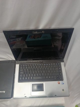 Lote  portátiles y tablets rotos  reparar o piezas
