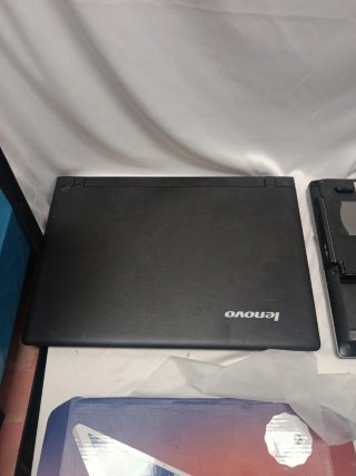 Lote  portátiles y tablets rotos  reparar o piezas
