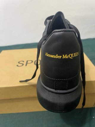 Alexander McQueen Zapatillas Negras Talla 42