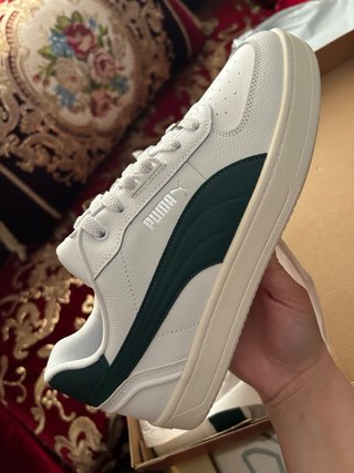 Zapatillas Puma Blancas y Verdes