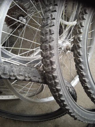 Ruedas de bicicleta 24 completas