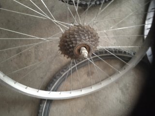 Ruedas de bicicleta 24 completas