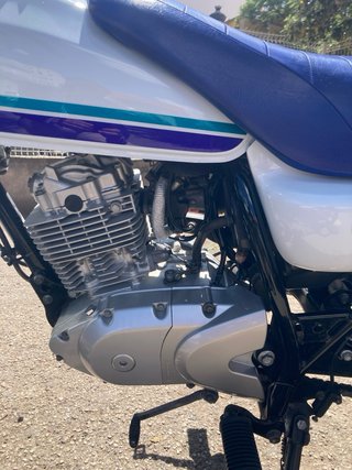 Suzuki RV 125 Van Van Azul/Blanco