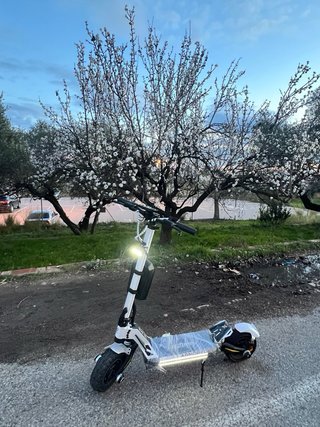 Patinete Eléctrico Eco Extreme Armored Blanco