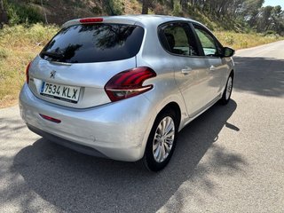 Peugeot 208 2018