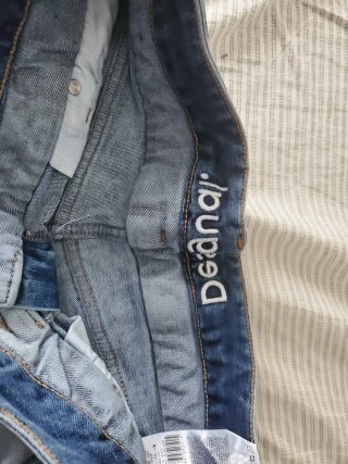 Shorts vaqueros Desigual
