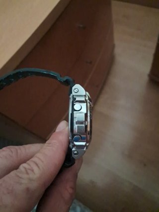 Reloj G-Shock Plata y Negro