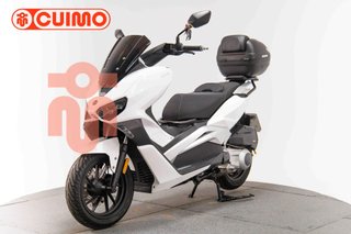 KEEWAY VIESTE 300
