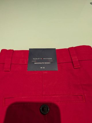 Bermudas Tommy Hilfiger Rojas Talla M. Cintura 42