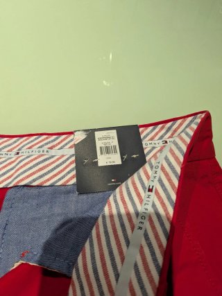 Bermudas Tommy Hilfiger Rojas Talla M. Cintura 42