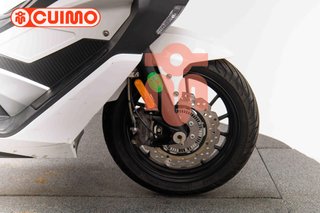 KEEWAY VIESTE 300