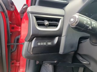 Lexus UX 2.0 250h Business City