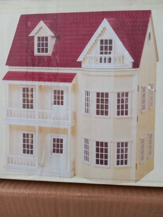 Casa de muñecas estilo victoriano.Está en Sevilla