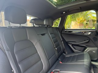 Porsche Macan 2022