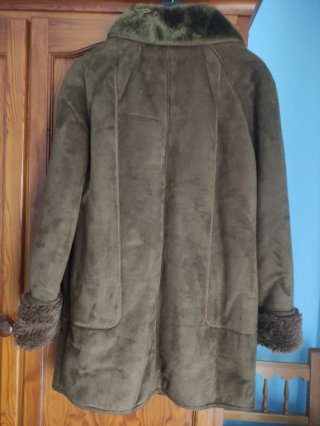Chaquetón marrón y verde forrado