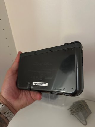 Vendo new nintendo 3Ds XL negra (Superior IPS)