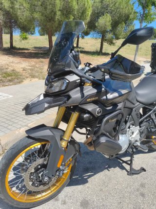 Voge DSX900 2024 Negra