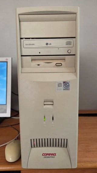 PC Compaq Pentium II Windows 98