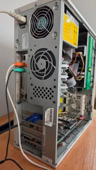 PC Compaq Pentium II Windows 98