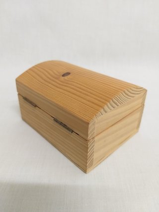 Caja de madera de pino maciza