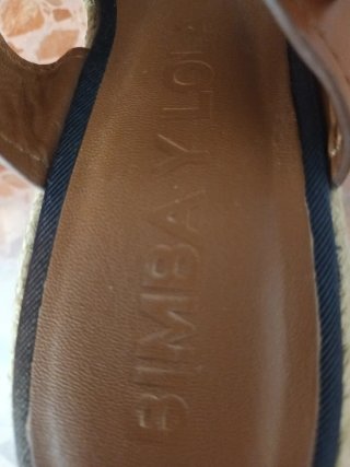Sandalias Cuña Bimba y Lola Verano Marrón