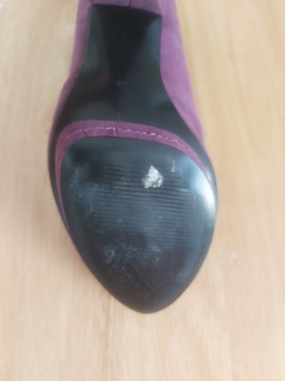 Zapato abierto tacón morado