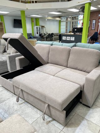 Chaise longue beige con almacenaje