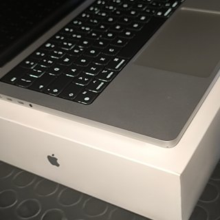 APPLE 2021 MACBOOK PRO 14" M1 PRO - COMPLETO