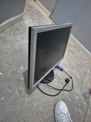 Samsung SyncMaster 2223NW Monitor Plata