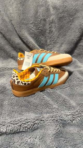 Zapatillas Adidas Samba WOODY Toy Story Pixar