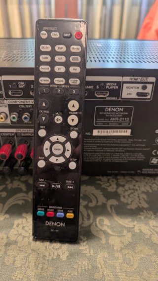 Altavoces Pure Acustics y amplificador Denon