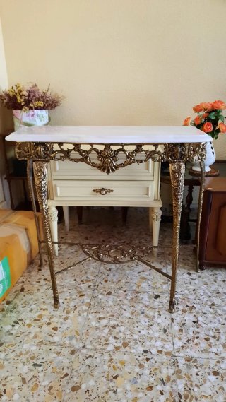 Consola Mármol y Metal Dorado