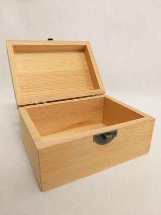 Caja de madera maciza de pino