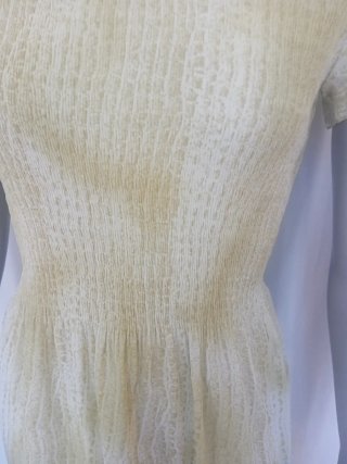 Vestido beige y amarillo