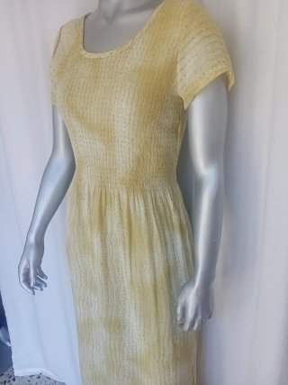 Vestido beige y amarillo