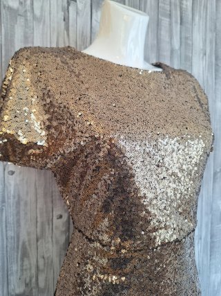 Vestido de fiesta dorado