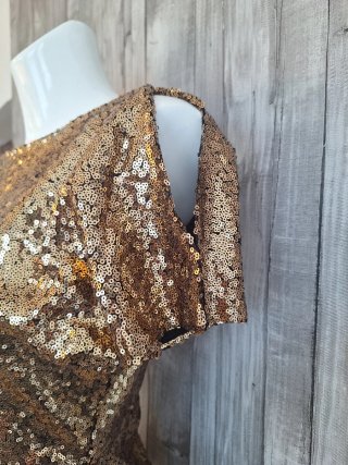 Vestido de fiesta dorado