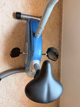 Bicicleta Estática Azul y Gris