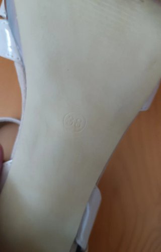 Sandalias Beige Tacón