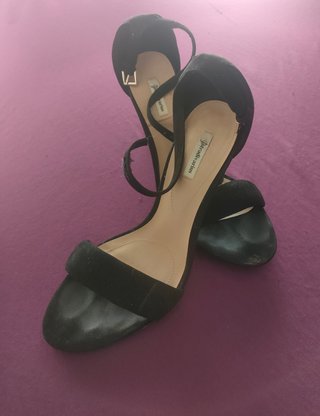 Zapatos de tacón, negros Stradivarius Talla 40