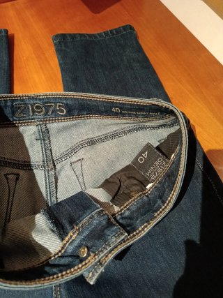 Pantalón vaquero Zara Z1975