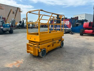 PLATAFORMA DE TIJERAS HAULOTTE COMPACT 8