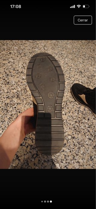 Zapatillas plataforma negras y doradas