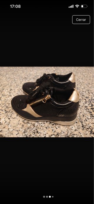 Zapatillas plataforma negras y doradas