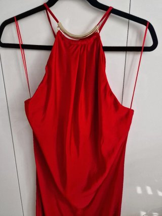 Vestido rojo largo halter satinado